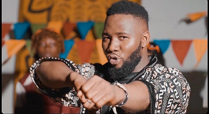 Nouveau clip de Dépotoir “Koté” : Quand le rap rencontre le Namoungny