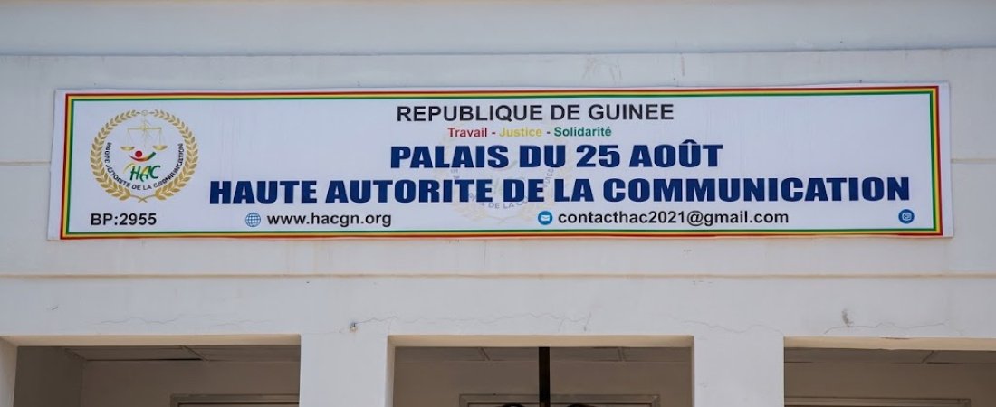 Web TV en Guinée : la HAC rappelle les règles et met en garde contre les plateformes sans autorisation