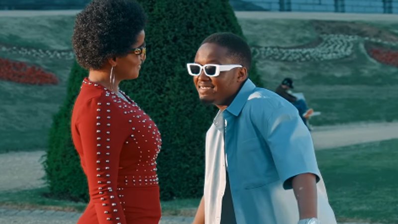 Découvrez le nouveau clip de King Ibraa16 « Djiwounkoun Hino Comporti »
