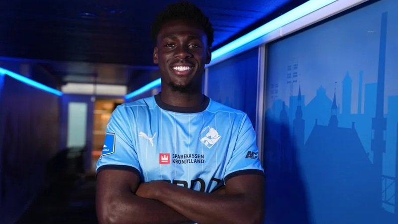 Mo_Touré.jpg