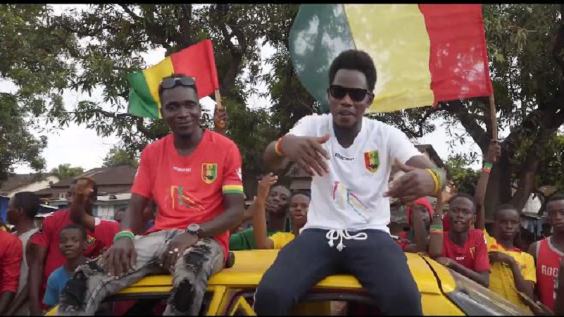 Le Syli national soutenu par le groupe urbain Roots of Peace 