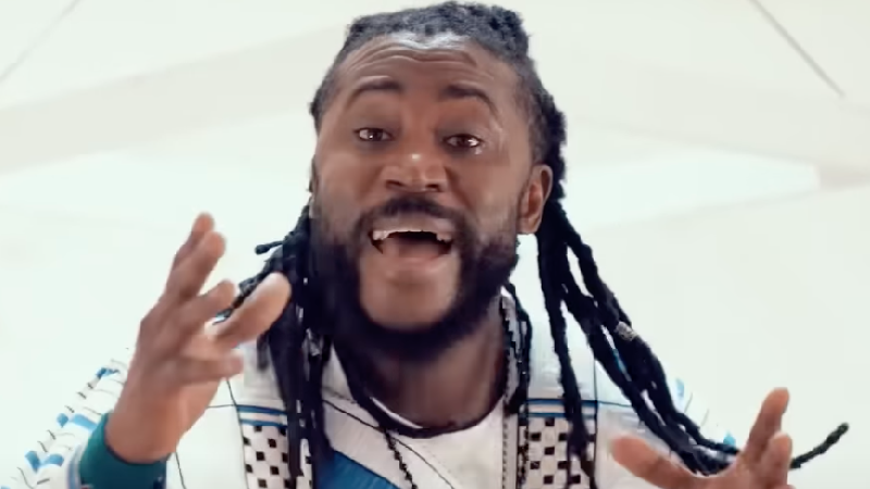 Capture d&#039;écran du clip &quot;Kahwama&quot;