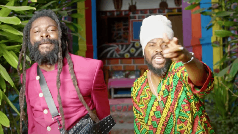 Capture d'écran du clip &quot;Kahwama&quot;