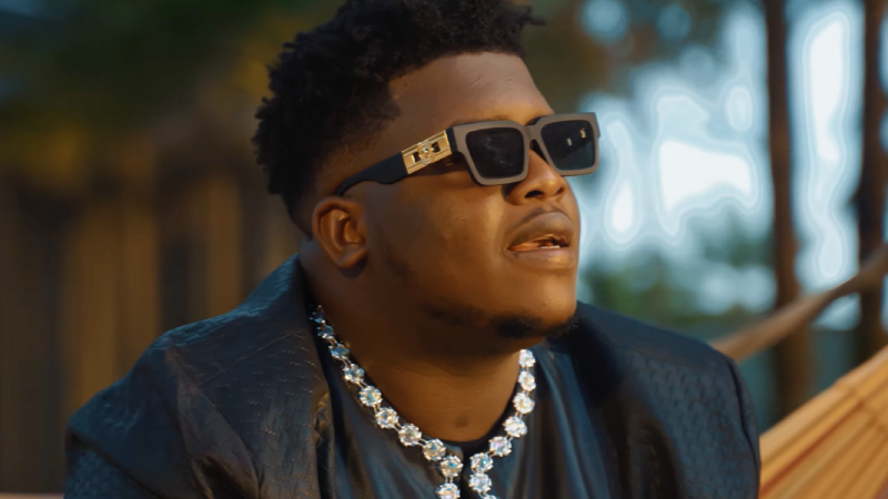 Capture d'écran du clip "Tanebou"