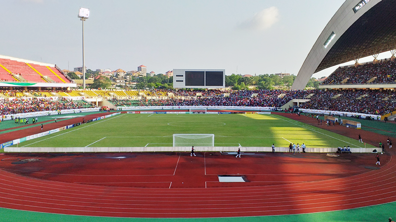 La Guinée sera dotée d’une centaine de terrains de foot !