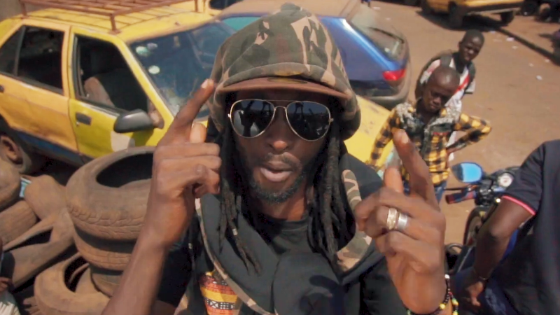 ‘Amoulankhi’ la dernière livraison de Backo Dada (Clip-Vidéo)
