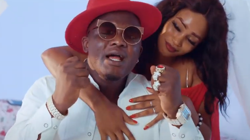 Fodé Fatako dévoile « Hurul Layli » son nouveau clip   