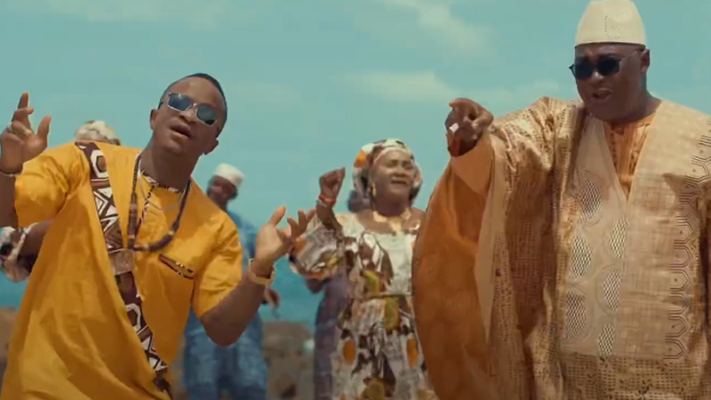 Découvrez le chef-d’œuvre "Touyendé" Sekouba Kandia feat Banlieuz’Art