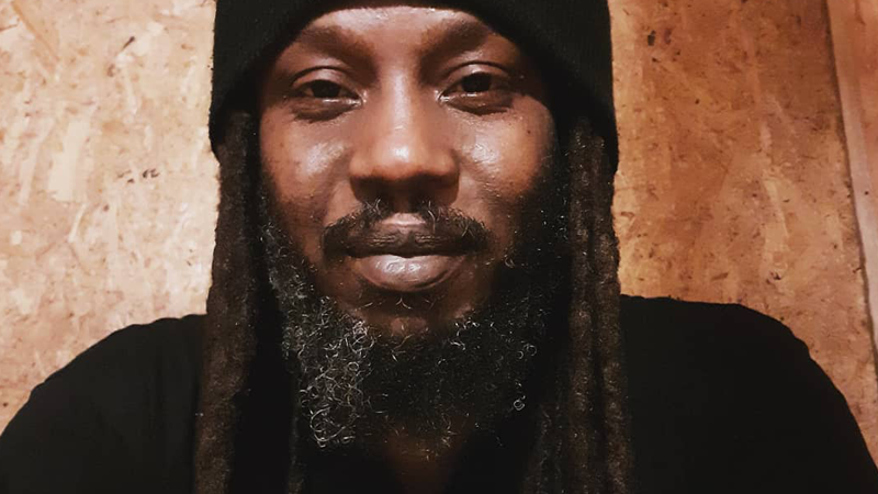 Lyricson dévoile "Never Give UP" son nouveau single !