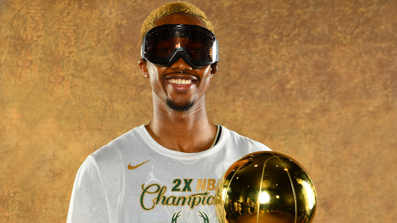 Mamadi Diakité des Bucks, devient le premier guinéen sacré Champion de la NBA