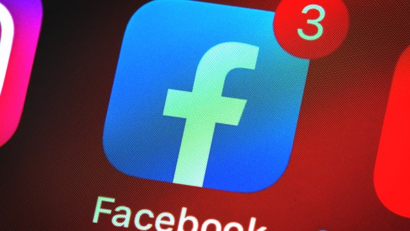 Facebook confond des personnes noires avec des singes, le réseau social s’excuse