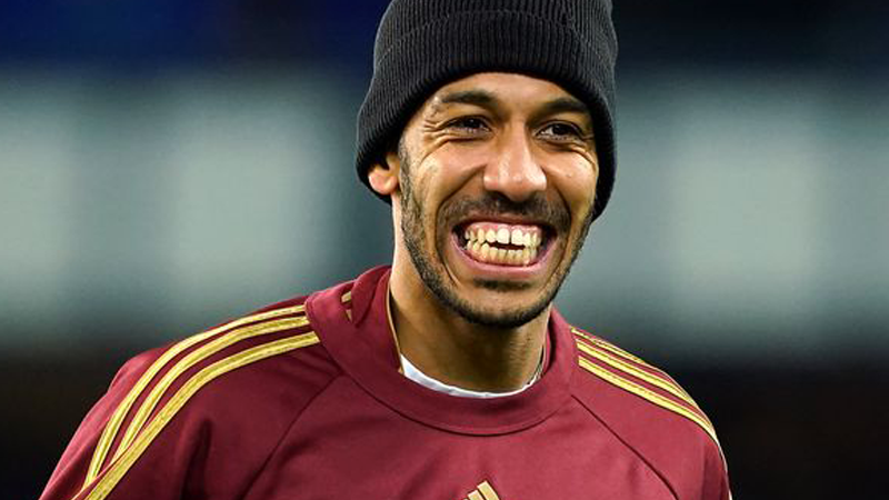 Officiel, le gabonais Pierre Émeric Aubameyang rejoint le FC Barcelone !