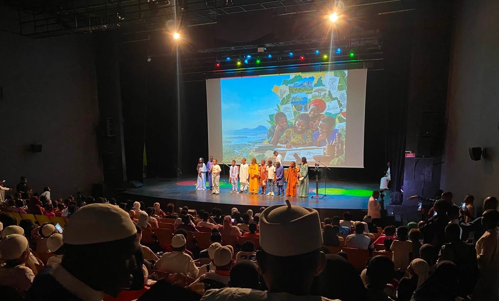 Les enfants écrivent la Guinée de demain